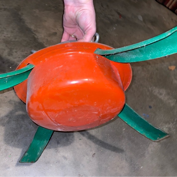 Vintage Red & Green Metal Christmas Tree Stand - Picture 3 of 7